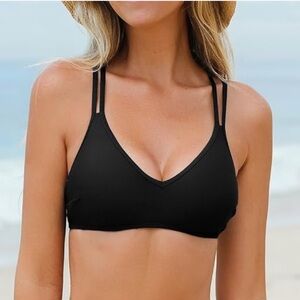 CUPSHE Bikini Top CrissCross Back Strappy Side with Double Spaghetti Straps. (M)